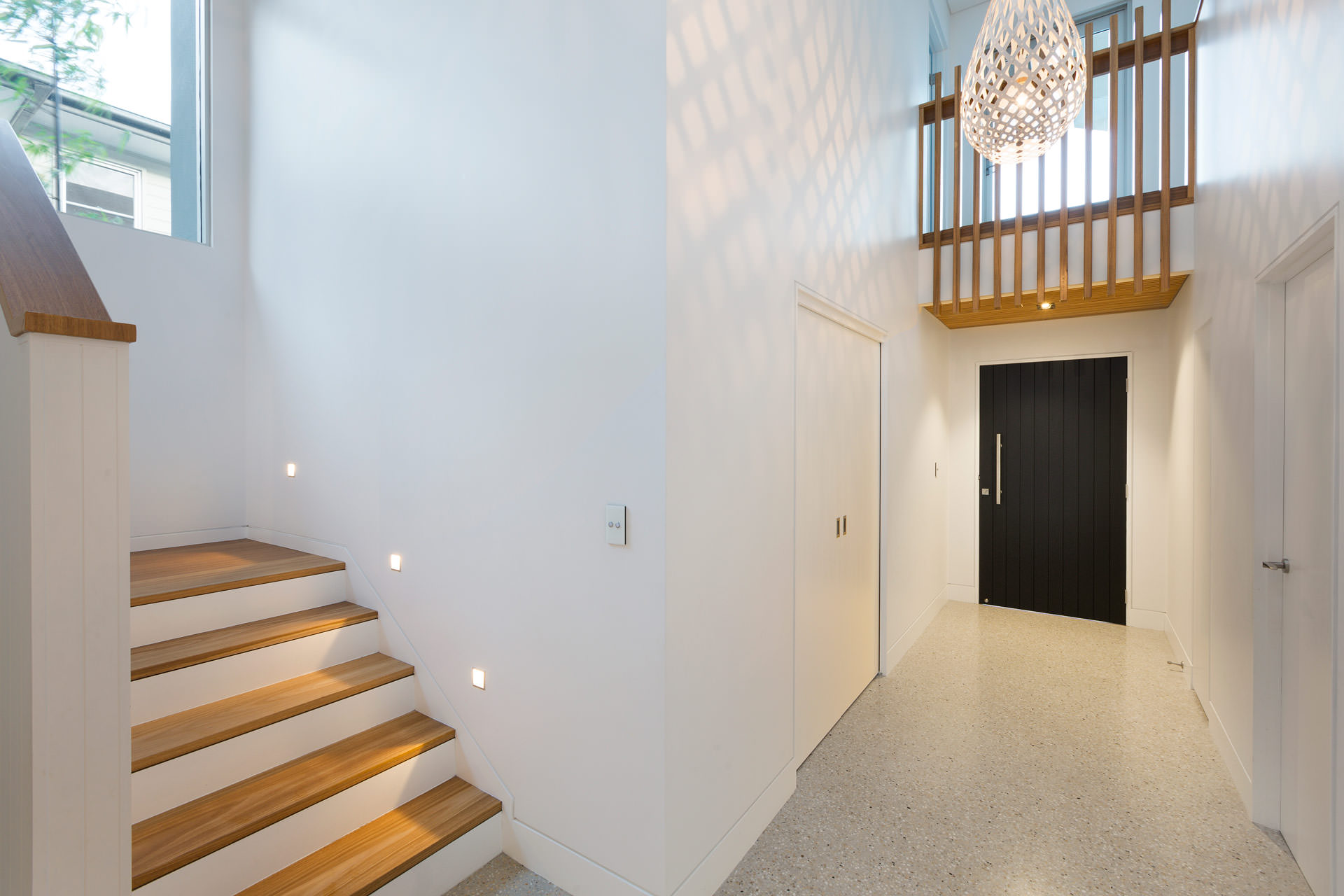 20 Stewart Ave Curl Curl Hallway Stairs
