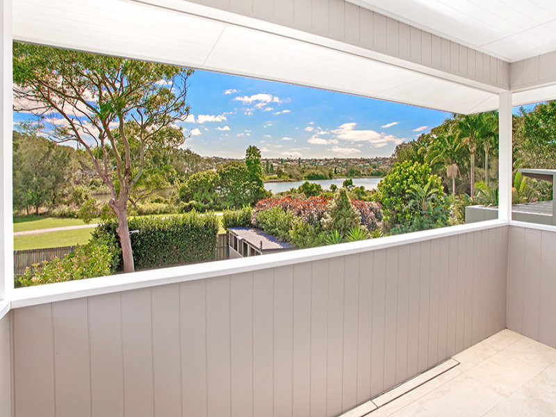 24 Stewart Ave Balcony