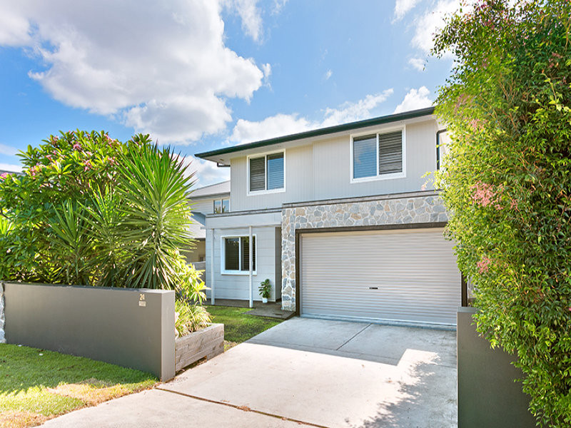 24 Stewart Ave Front