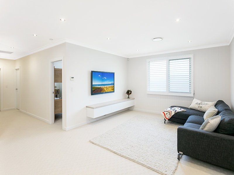 24 Stewart Ave Rumpus