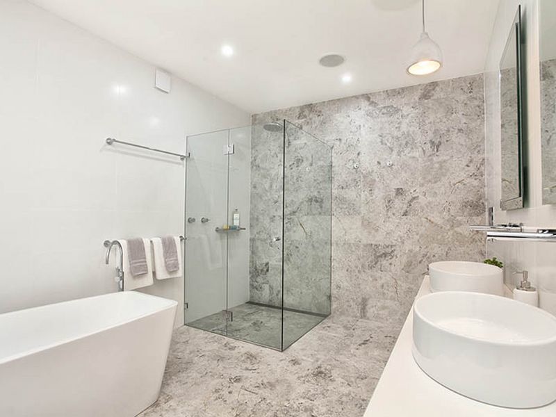 52 Sunnyside After Ensuite